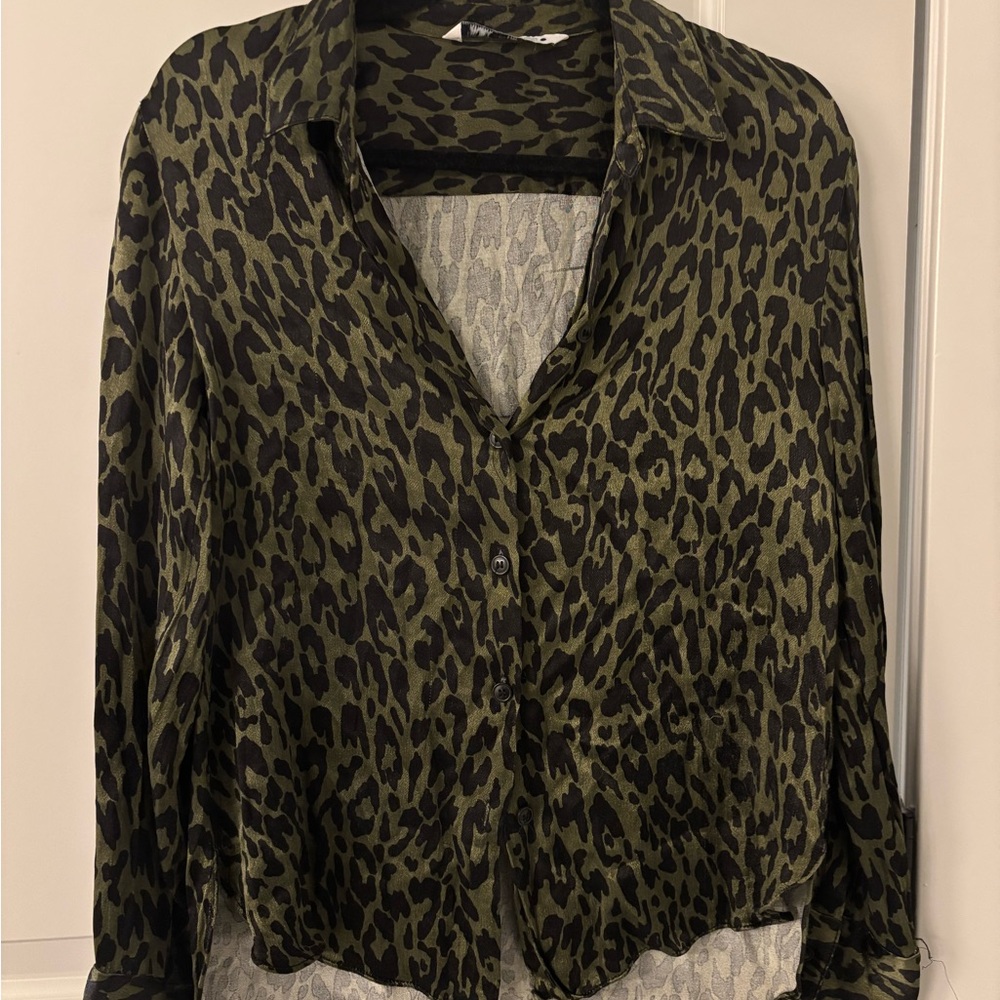 Zara Green and Black Animal Print Button-Down Shirt and Shorts Set